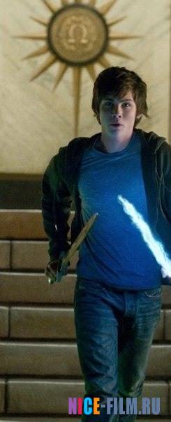 Перси Джексон и похититель молний (2010)