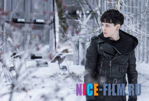 Девушка, которая застряла в паутине (2018)